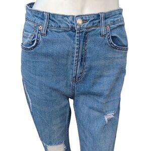 8146....Wild Fable Straight leg Jeans Size 4